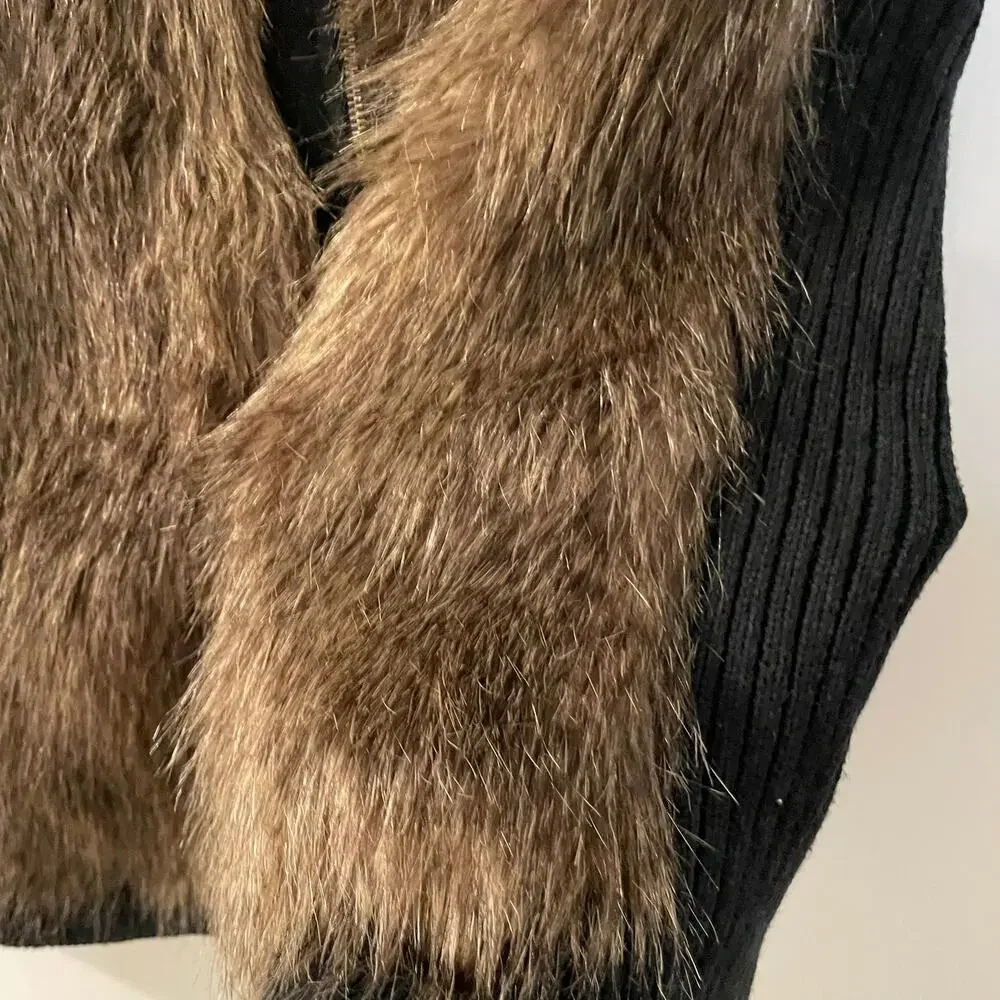 Adrianna Papell fur vest Large brown sleeveless jacket black knit back cozy chic